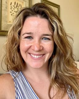 Elizabeth (Bizzy) Lucey