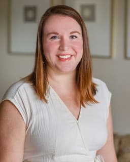 Mary Ruiz, LPC (Ruiz Counseling and Consulting)