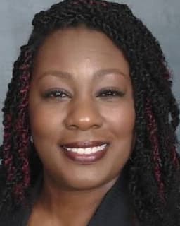 Dr. Lydia Holmes-Lacinski