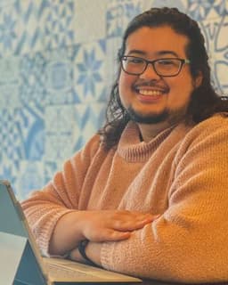 Blair Hsiao-Tin Holleman