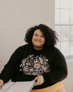 Claire Kalala, Art Therapist for Perfectionists