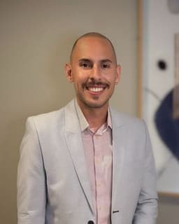 Osvaldo Santiago, LMHC, LSW, LPC