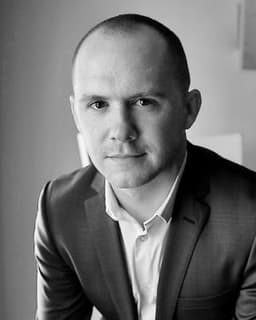 Dr. Jonathan J Tomlin