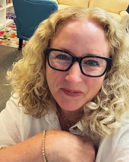 Colleen Abbott • Grief • Cptd • Emdr • Parenting Concerns