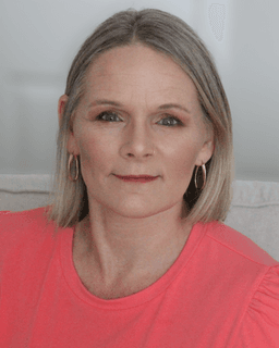 Melanie J Adair Lavin