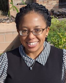 Elizabeth L Arrington