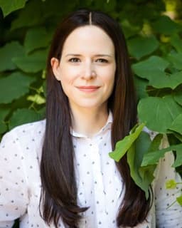 Dr. Andrea Sochaczewski