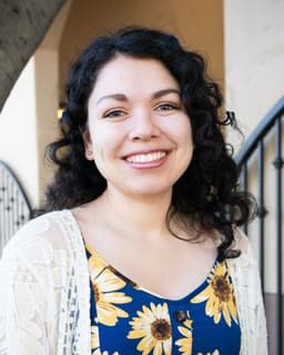 Téa Main: Pacific Emotional Wellness