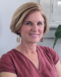 Laura Stryjewski, LPC