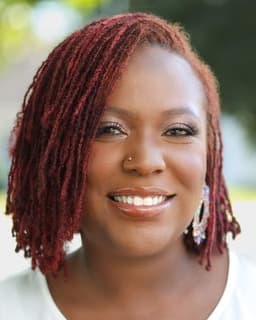 Finnest Bey-Smallwood