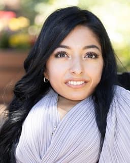 The Grief Therapist- Kiana Naimi