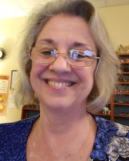 Sandra (Sandy) L Perkins