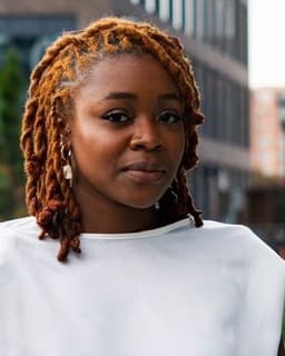 Kyra Smith (Dickens)