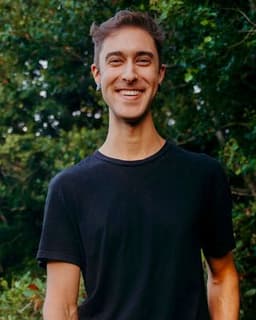 Max Kristopher Komes