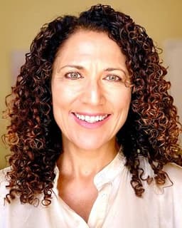 Claudine Martinez, EFT Couples Therapy