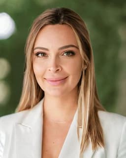 Dr. Kelly Hamoudah