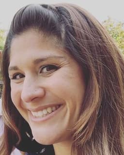 Sara M Cabezas-Prendergast