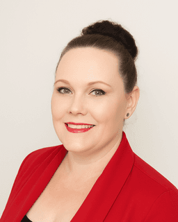 Jennifer Kane-Briones