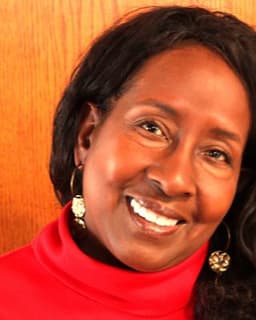 Claudia Kindell-Vandermolen