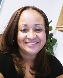 Melanie Lapeyrolerie