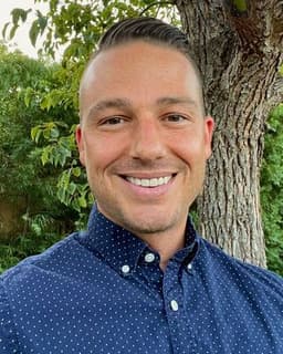 Jonathan Sickinger | Thrive Fearlessly Counseling