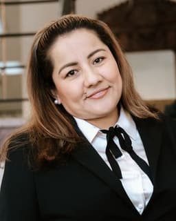 L Carina Covarrubias