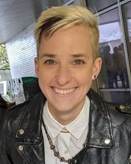 Dr. Adriana Brodyn, Wildlight Therapy