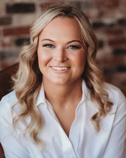 Dr. Melissa Marshall