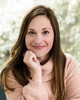 Katie (Caitlin) Staveley