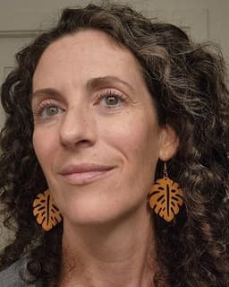 Linsay Preston, LMHC, LPCC