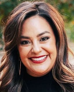 Amber Saldate-Stubbs