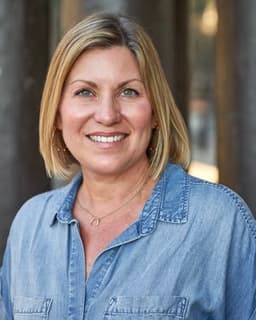 Erin Roalstad-Bossin