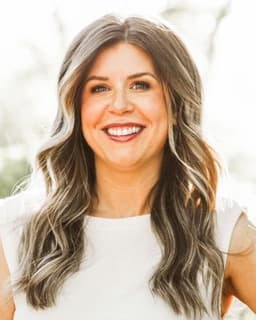 Becca Poe | Confident Hope Counseling