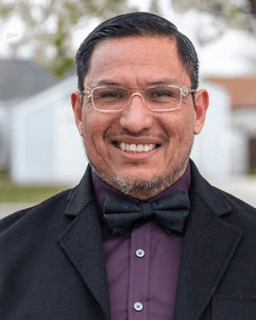 Roberto Cisneros - NOCD