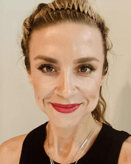 Dr. Catherine Cavinder