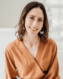 Dr. Jenny Desaulniers