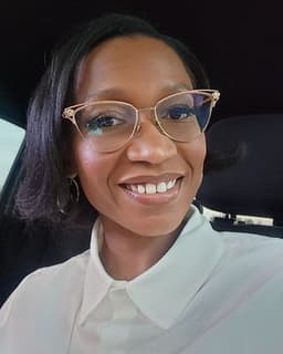 Jasmine Scott (Living Life Wellness Center, LLC)