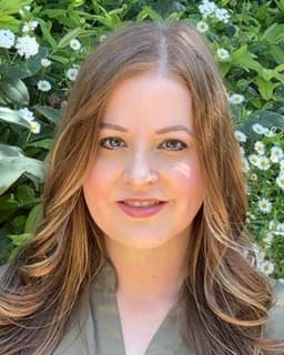 Dr. Elizabeth Burris