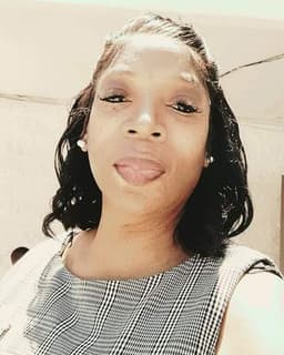 Dr. Michelle R Wright