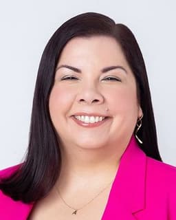 Adelle M Flores-Yoshitomi