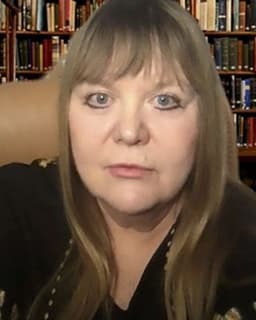 Paula Porterfield-Izzo