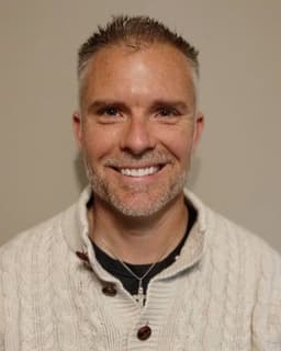 Dr. Robert Ryan Carlson