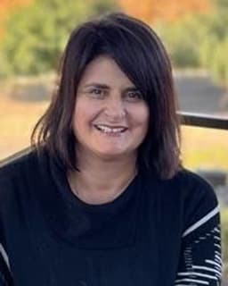 Dr Zena Vevaina, lmft