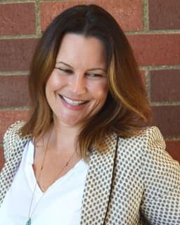 Jennifer Nomura England