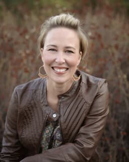 Stephenie H Lievense