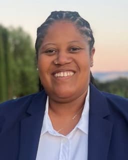 Dr. Symone Calhoun
