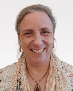 Shelli Nunes-Briones