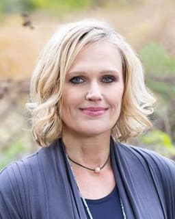 Dr. Julie Pate, Therapist/EMDR Consultant-IT