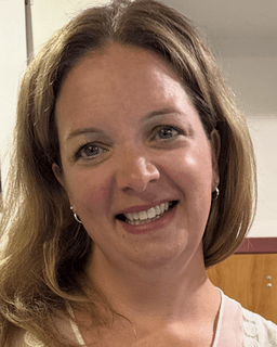 Emily Reyes, Therapist