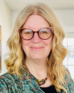 Ulla Frederiksen at Red Horse Center